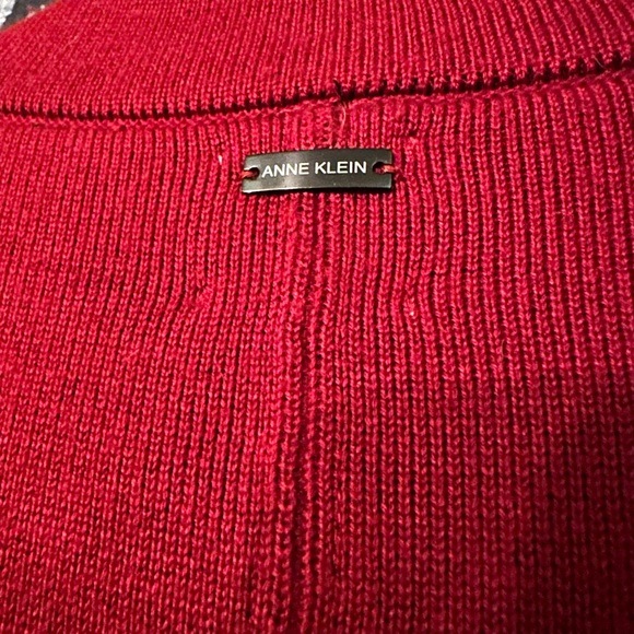 Anne Klein red cape excellent condition - Picture 5 of 5
